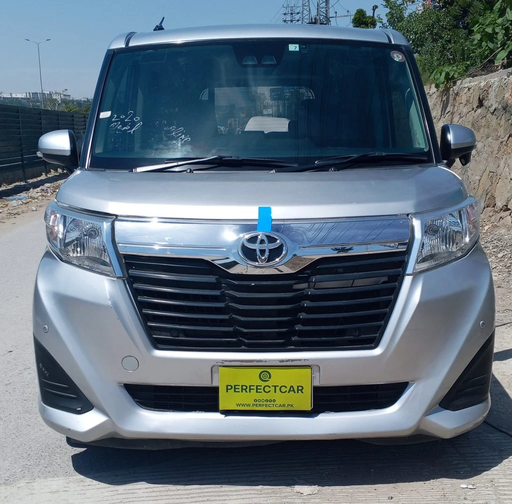 Toyota Roomy 2020 Silver